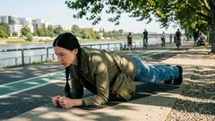 Ile sekund trzymać deskę, żeby działała? Przedziały dla wieku i moment, gdy lepiej przerwać