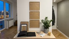 Zdjęcia w domu mogą uspokajać albo wprowadzać chaos. Sprawdź, gdzie je wieszać według feng shui