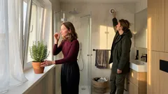 Rozmaryn na parapecie w łazience: dlaczego warto go postawić i co w tym jest faktem, a co domową „prawdą”